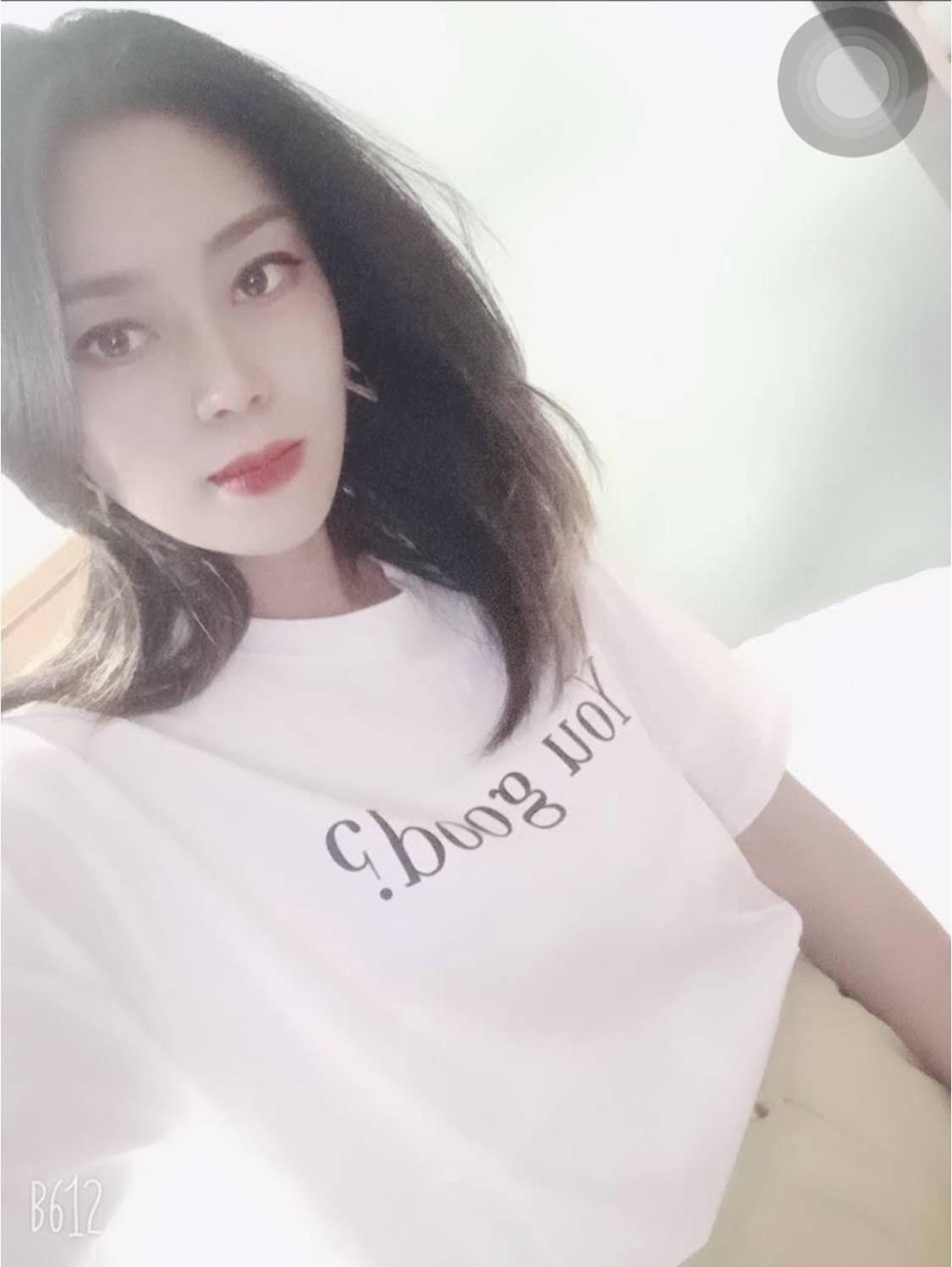 漂亮的御姐 大长腿